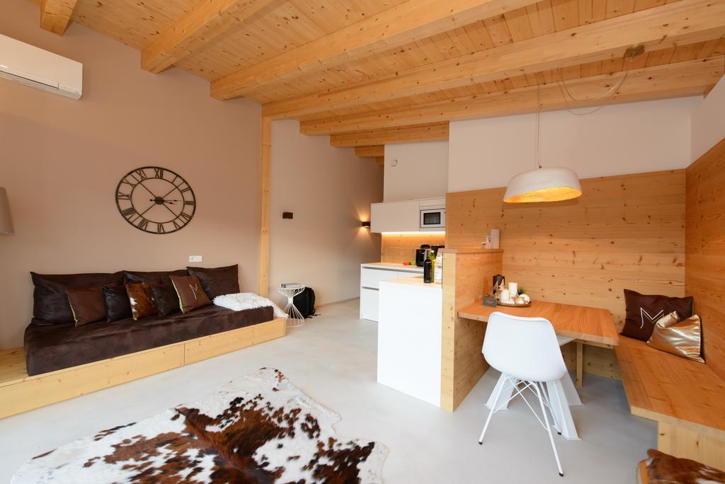 Moar Lodge Postal / Burgstall المظهر الخارجي الصورة